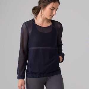 Lululemon Mesh on Mesh Pop Over Top Midnight Navy Sz Medium/6